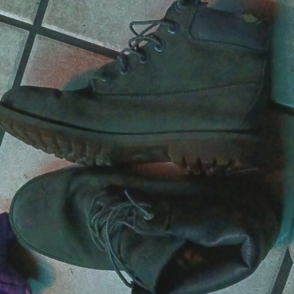 Timberlands boys 6.5